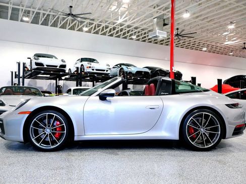 Used 2021 Porsche 911 Targa 4S AWD/4WD image 4
