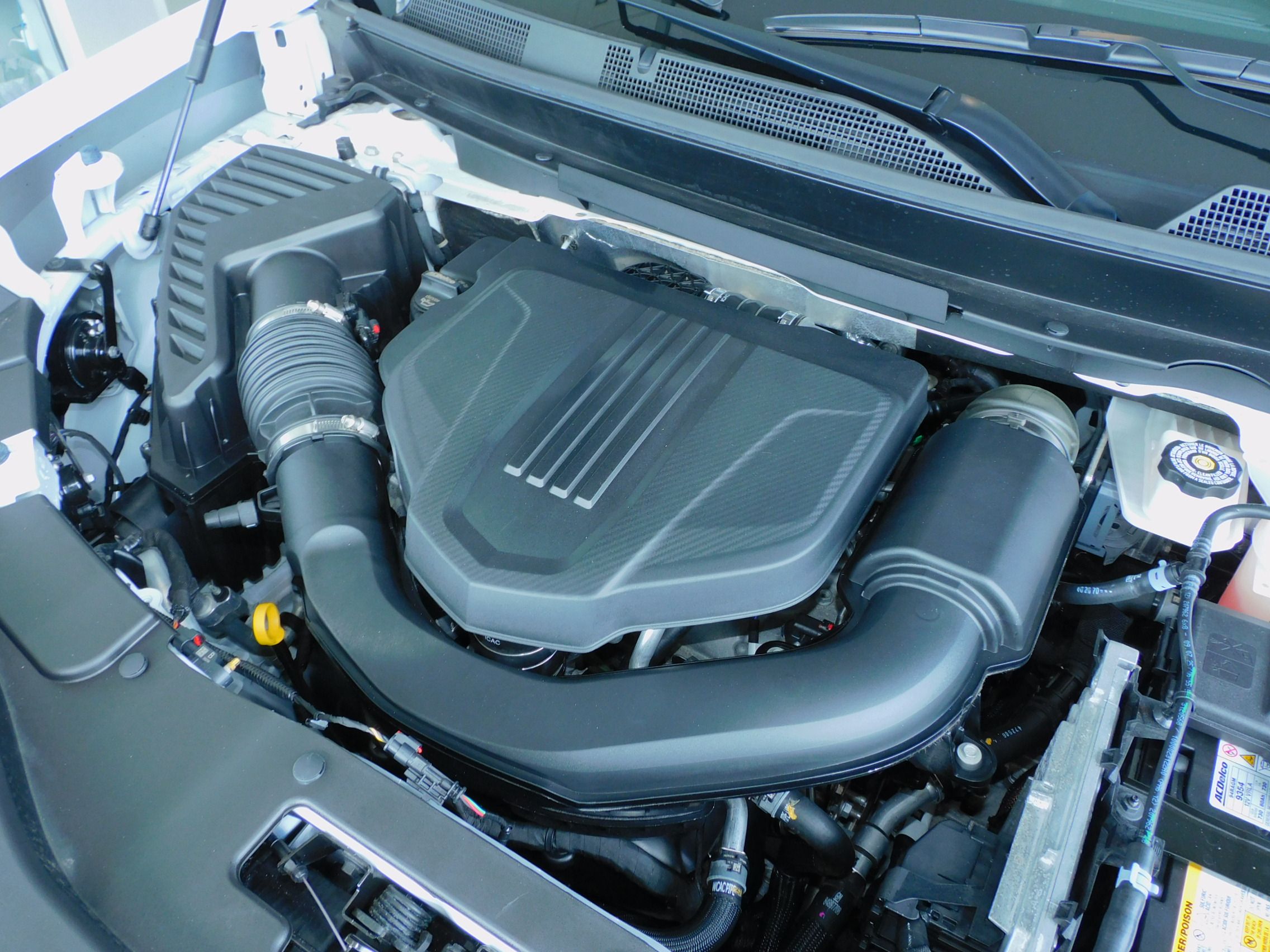 Used 2026 GMC Acadia FWD Elevation image 15