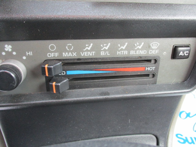 Used 1994 Chevrolet Cavalier RS Convertible FWD image 31