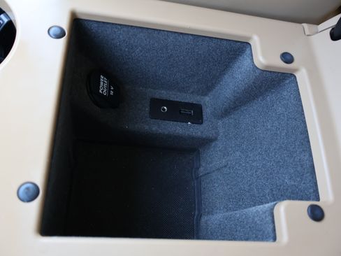 Used 2016 Porsche Macan Turbo image 36