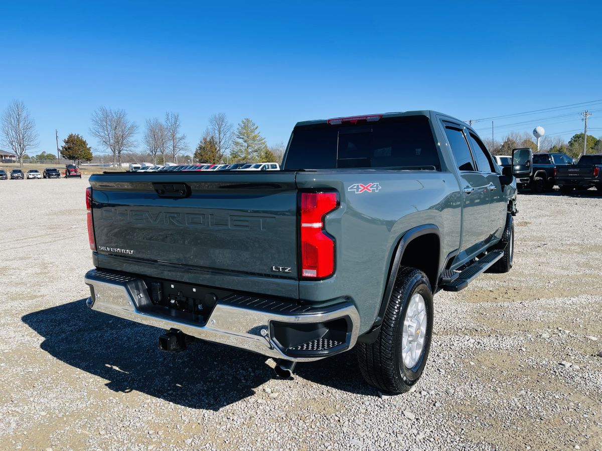 Used 2026 Chevrolet Silverado 2500 LTZ AWD/4WD image 11