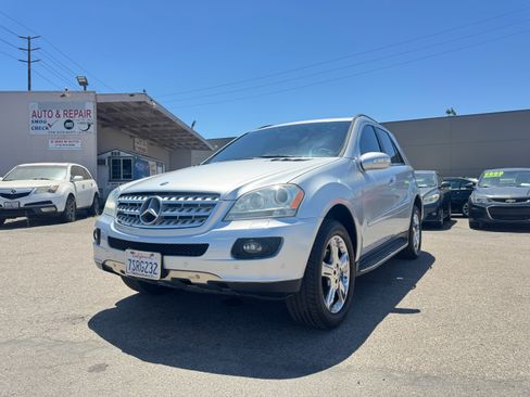 Used 2008 Mercedes-Benz ML 350 4MATIC image 2