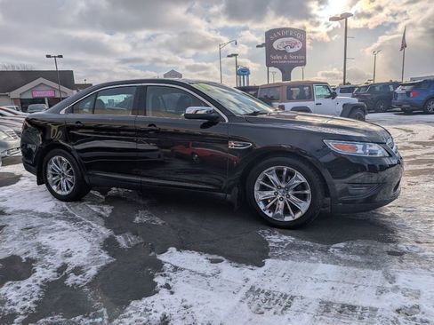 Used 2010 Ford Taurus Limited image 3