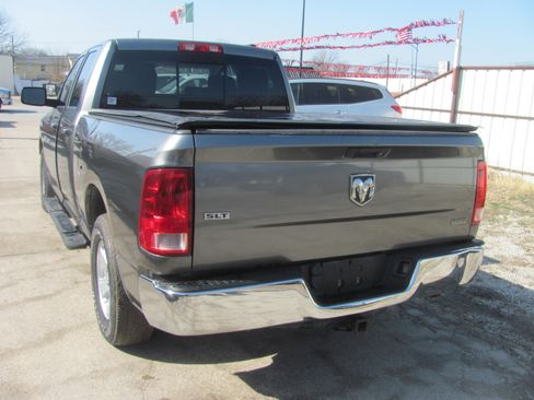 Used 2012 RAM 1500 SLT image 3