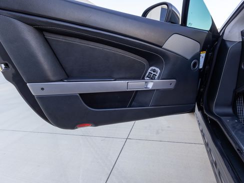 Used 2010 Aston Martin V8 Vantage image 27
