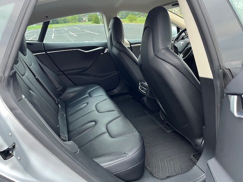 Used 2015 Tesla Model S 60 image 15