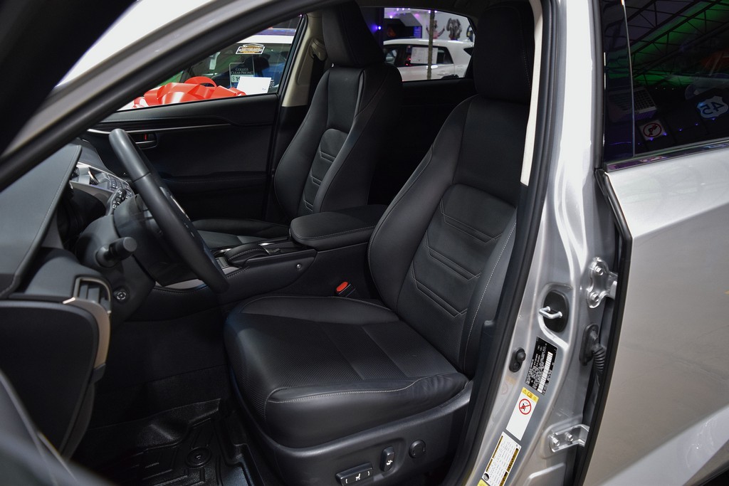 Used 2015 Lexus NX 200t AWD/4WD image 19