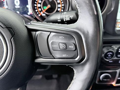 Used 2021 Jeep Gladiator Sport S image 16