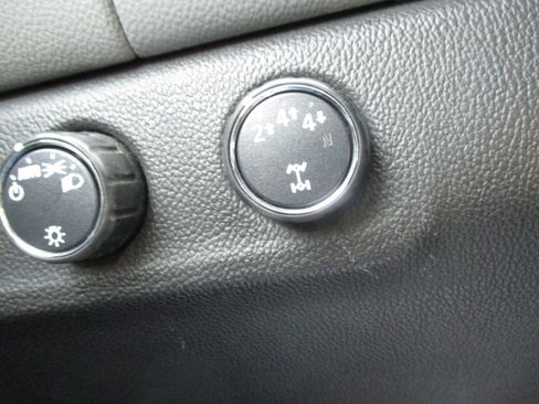 Used 2019 Chevrolet Colorado W/T image 49