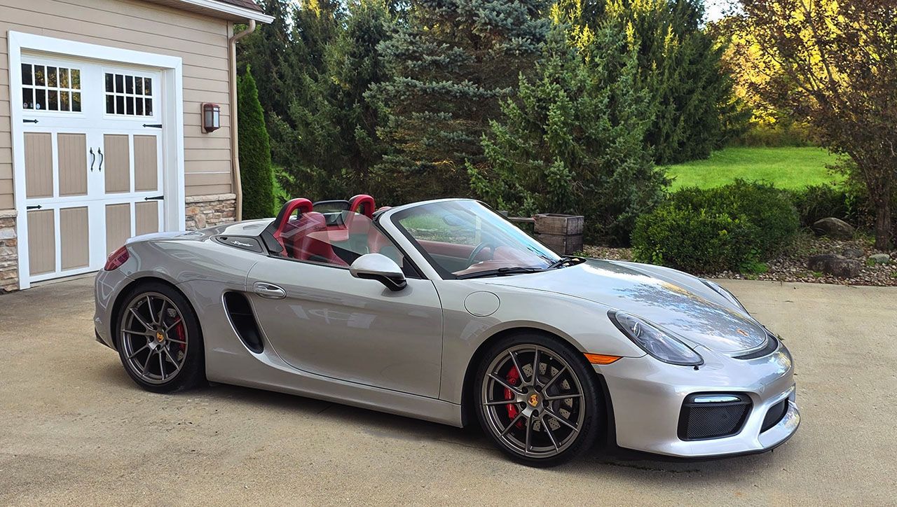 Used 2016 Porsche Boxster Spyder RWD image 23