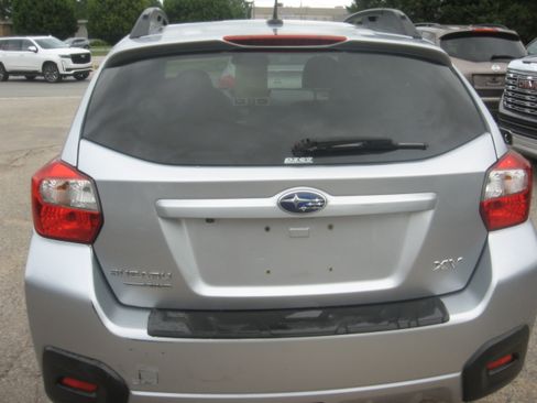 Used 2015 Subaru XV Crosstrek 2.0i Limited image 5