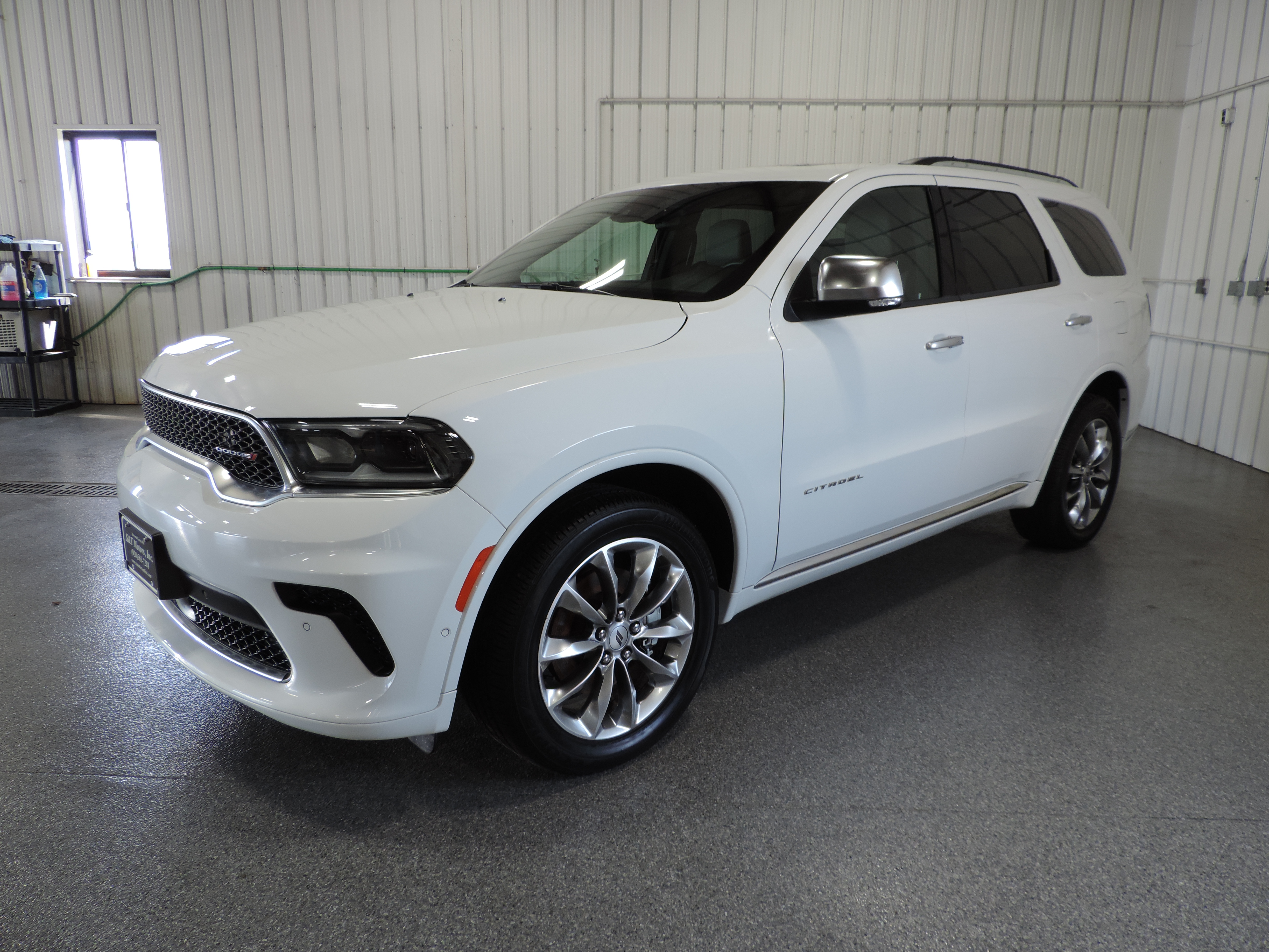 Used 2024 Dodge Durango AWD Citadel image 2