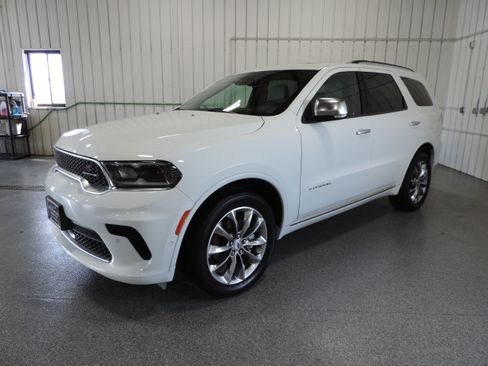 Used 2024 Dodge Durango AWD Citadel image 2