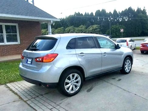Used 2015 Mitsubishi Outlander Sport SE image 6
