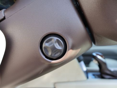 Used 2014 Cadillac XTS Platinum image 26