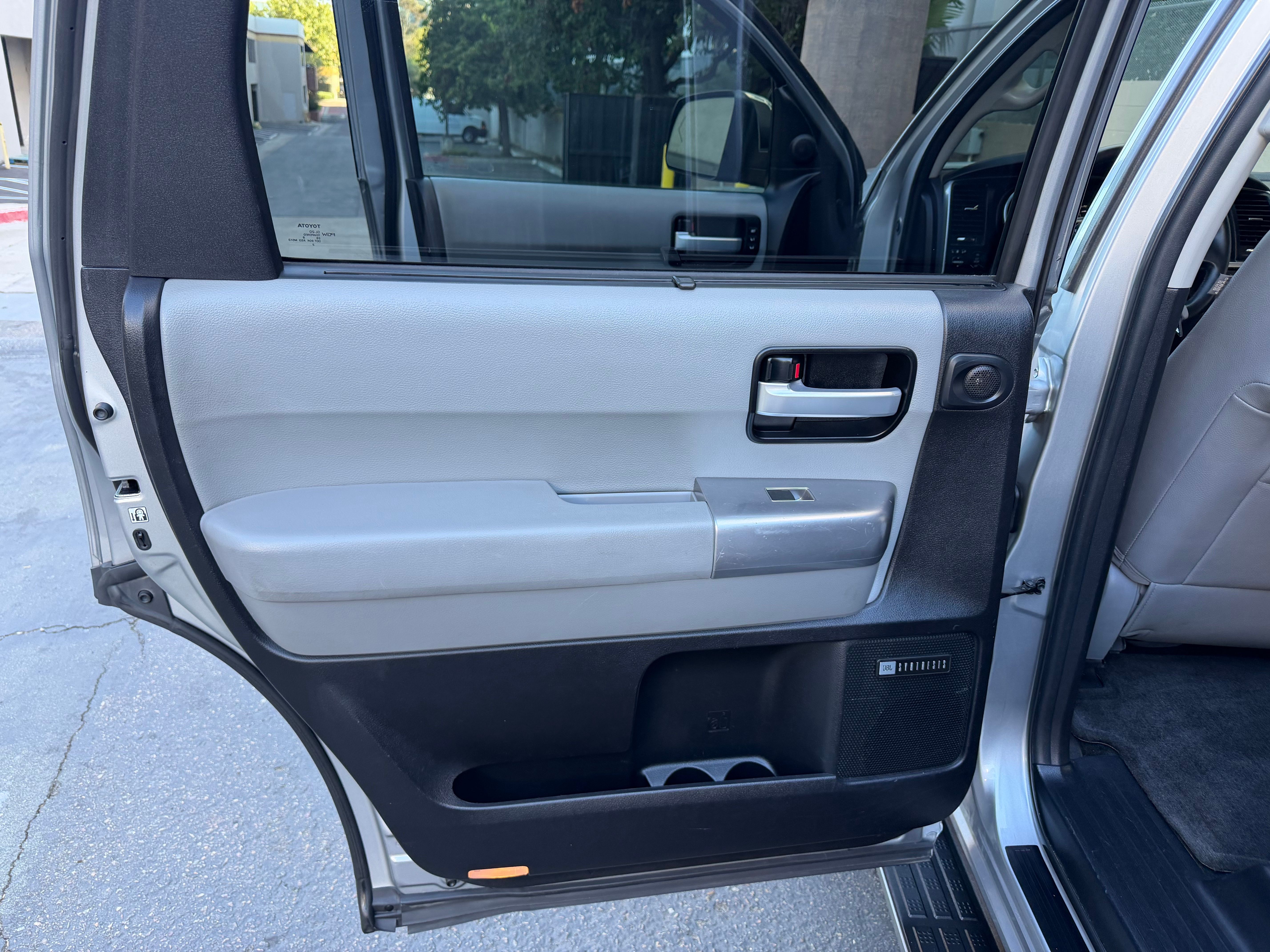 Used 2018 Toyota Sequoia Limited AWD/4WD image 22