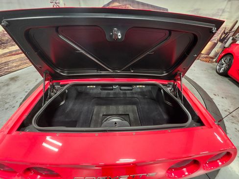 Used 2001 Chevrolet Corvette Z06 w/ Memory Pkg image 33