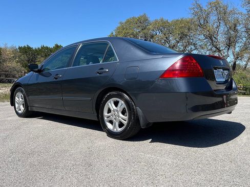 Used 2006 Honda Accord EX-L image 25