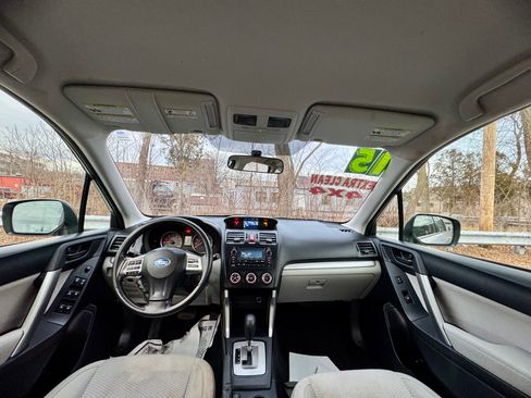 Used 2015 Subaru Forester 2.5i image 10