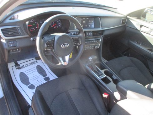 Used 2018 Kia Optima LX image 5