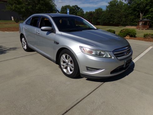 Used 2011 Ford Taurus SEL FWD image 7