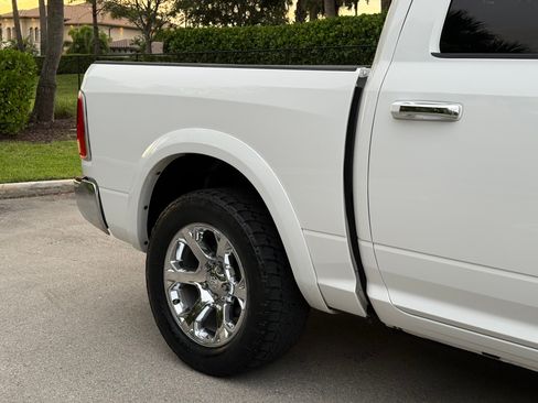 Used 2018 RAM 1500 2WD Crew Cab Laramie image 55