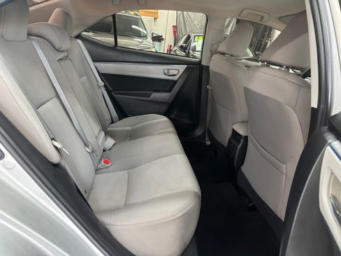 Used 2016 Toyota Corolla LE image 14