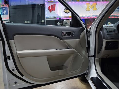 Used 2012 Ford Fusion SEL FWD image 29