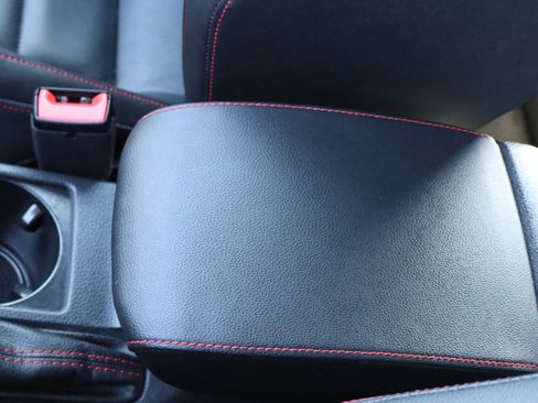 Used 2019 Volkswagen GTI SE image 30