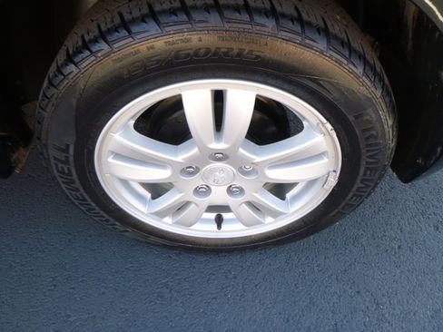 Used 2016 Chevrolet Sonic LT image 9