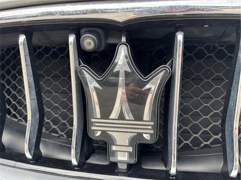 Used 2018 Maserati Quattroporte GTS GranSport image 14