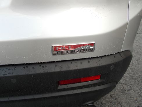 Used 2017 GMC Acadia All Terrain image 7