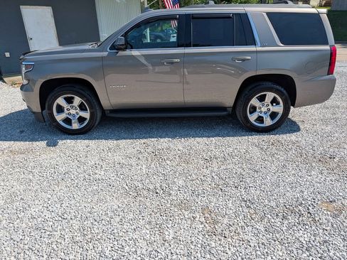 Used 2017 Chevrolet Tahoe 4WD LT image 2