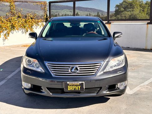 Used 2010 Lexus LS 460 Luxury image 8