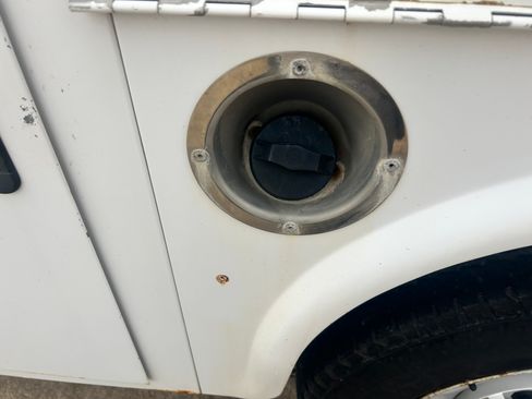 Used 2017 Chevrolet Silverado 2500 image 22