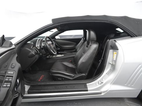 Used 2014 Chevrolet Camaro LT image 38