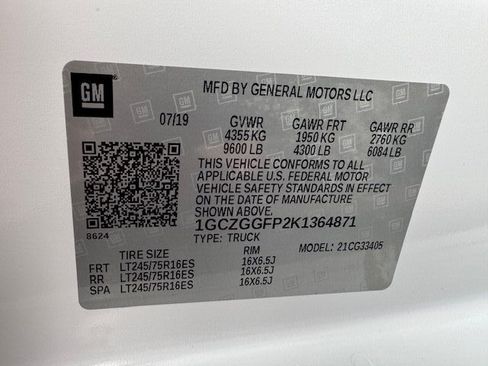 Used 2019 Chevrolet Express 3500 image 21