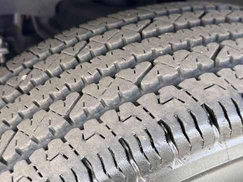 Used 2024 Chevrolet Express 2500 image 13