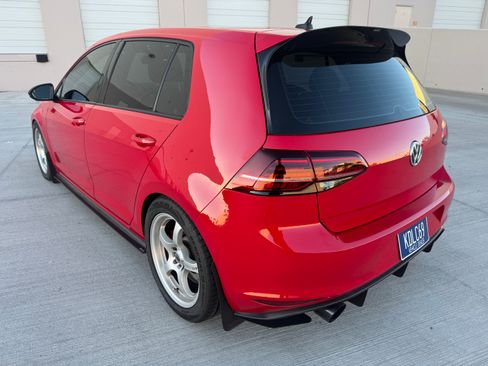 Used 2017 Volkswagen GTI Sport image 7