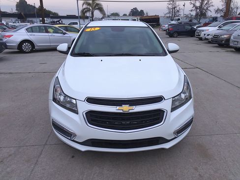 Used 2015 Chevrolet Cruze LT image 5
