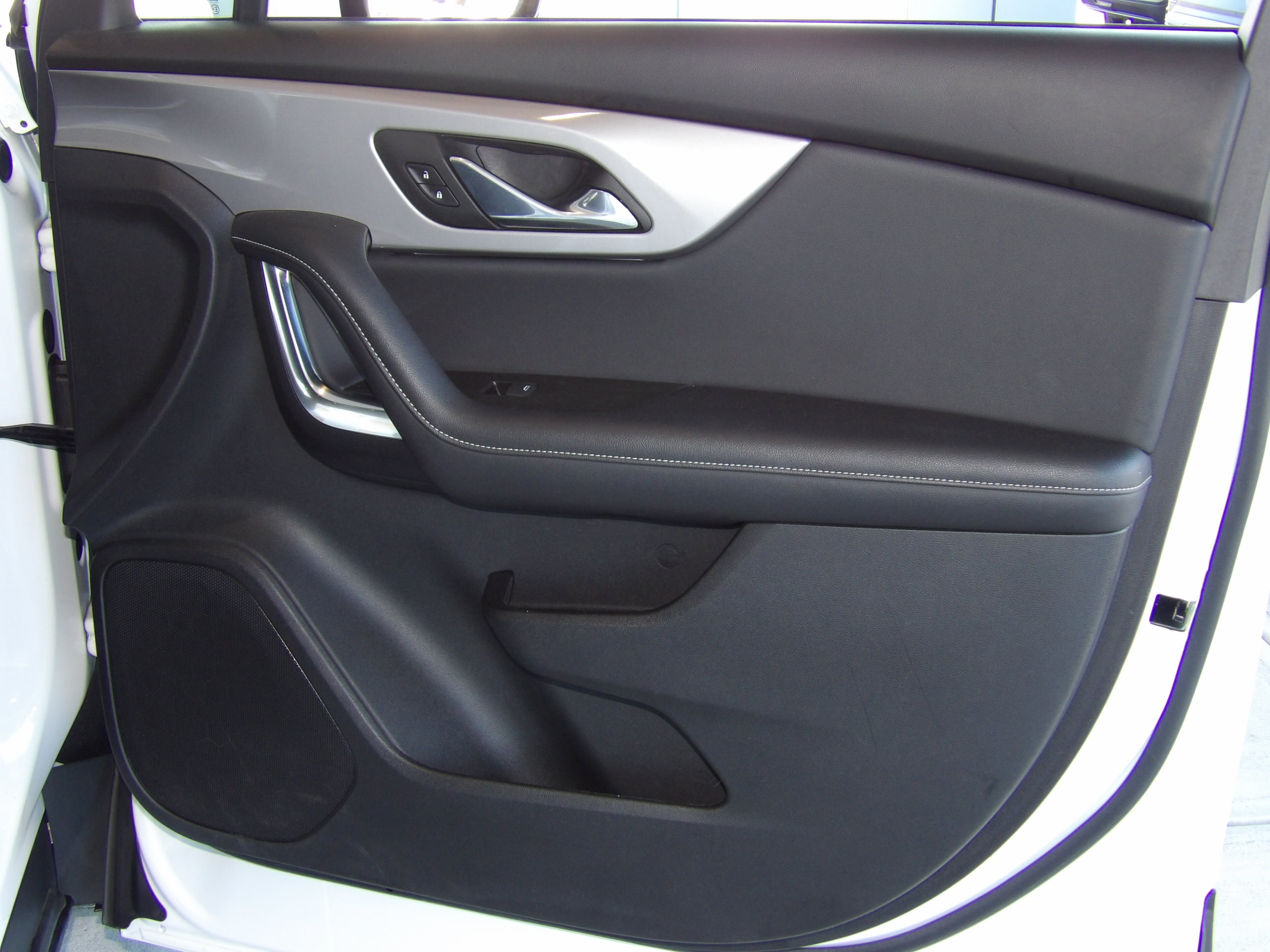 Used 2025 Chevrolet Blazer FWD LT w/ 2LT image 20