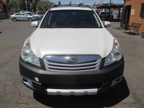 Used 2011 Subaru Outback 3.6R Limited AWD/4WD image 16