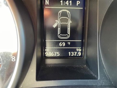 Used 2013 Volkswagen Golf image 16