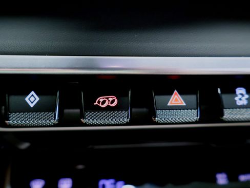 Used 2024 Porsche 911 Targa 4 GTS image 33