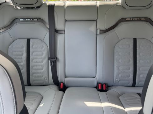 Used 2023 Rivian R1T AWD Adventure image 27