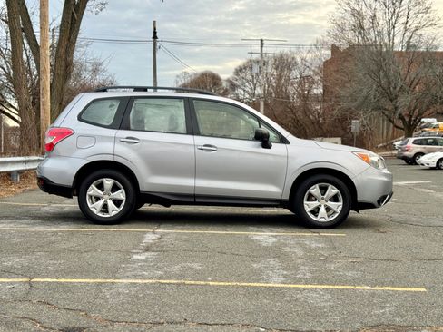 Used 2015 Subaru Forester 2.5i image 6