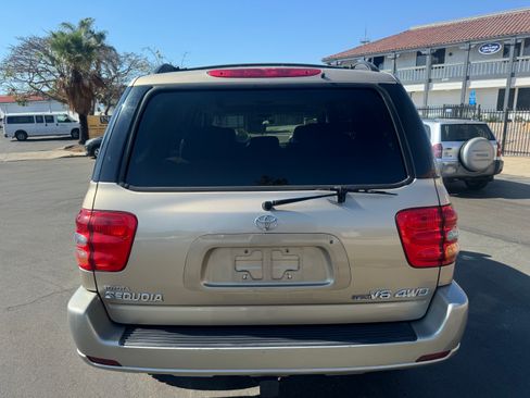 Used 2002 Toyota Sequoia SR5 image 6