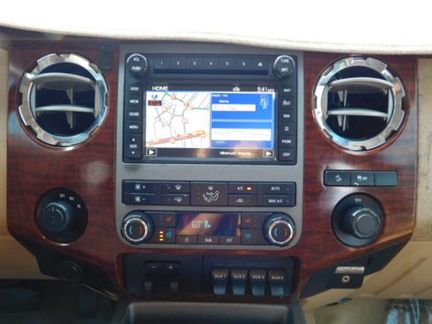 Used 2012 Ford F250 4x4 Crew Cab Super Duty image 13