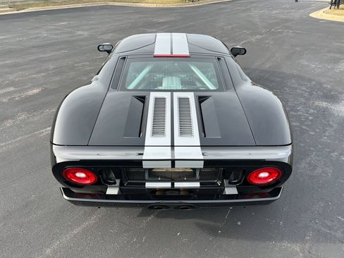 Used 2005 Ford GT image 6