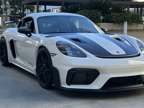 Used 2024 Porsche 718 Cayman GT4 RS RWD image 54